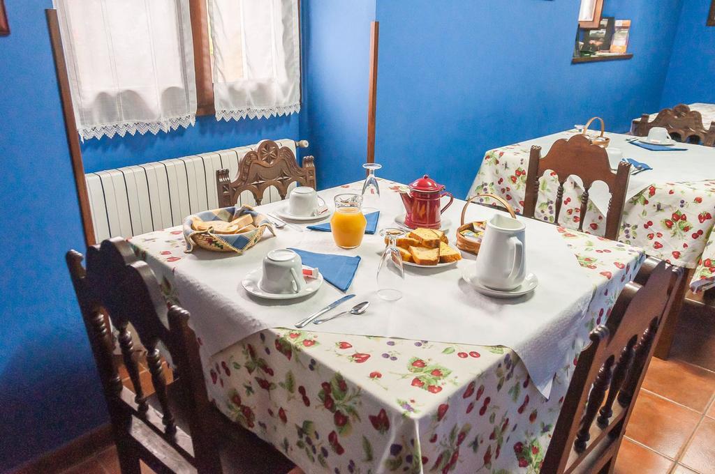 La Corrolada Guest House Avín Екстериор снимка